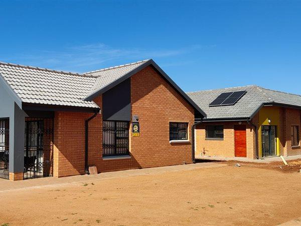 2 Bedroom Property for Sale in Bergsig Western Cape